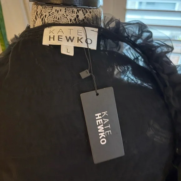 Black Ruffled Tulle Cardigan - Picture 4 of 6